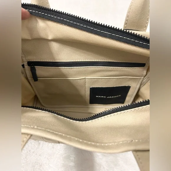 Marc Jacobs Canvas The Tote Bag - Medium - Picture 13 of 17
